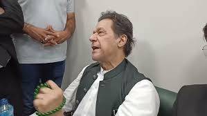کوئی بھی رہنما ڈیل کیلئے مذاکرات نہ کرے:عمران خان