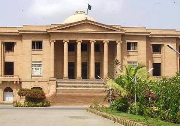 سندھ ہائیکورٹ نے ججوں کو مستقل نہ کرنے کا پارلیمانی کمیٹی کا فیصلہ کالعدم قراردے دیا