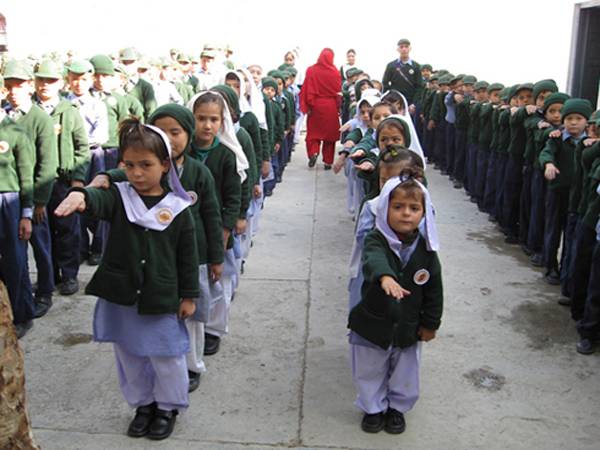 الیکشن سے پہلے سکولوں پر ساڑھے چھ ارب روپے خرچ کرنے کا حکومتی منصوبہ