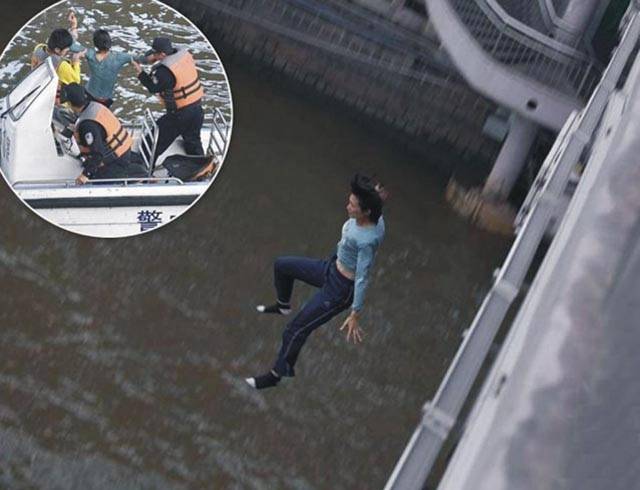 لندن: حالات سے عاجز خاتون نے موت کو گلے لگانے کے لئے دریا میں چھلانگ لگا دی
