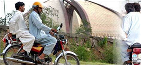 سندھ حکومت نے تین دن کے لیے ڈبل سواری پر پابندی عائد کردی