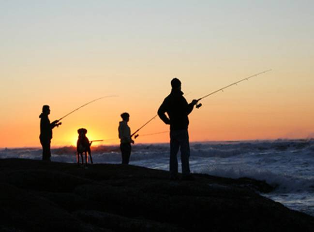 سمندری حدود کی خلاف ورزی پر 30پاکستانی ماہی گیر گرفتار