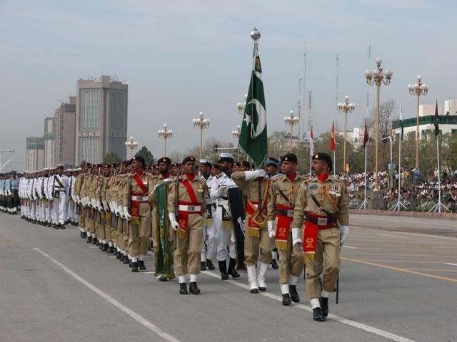 دہشت گردی کا خطرہ ، یومِ پاکستان پر فوج کی پریڈ پھر منسوخ 