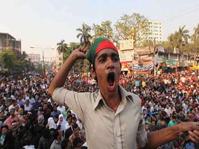 بنگلہ دیش میں پاکستان ہائی کمیشن کے سامنے مظاہرہ دوسرے دن بھی جاری،پاکستان سے سفارتی تعلقات ختم کرنے کا مطالبہ