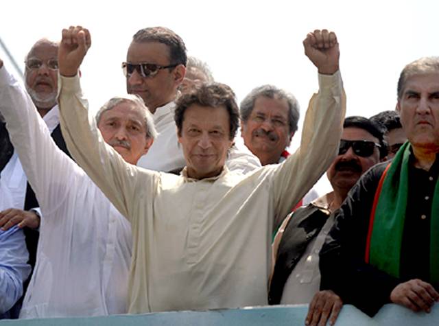 عمران خان منظر عام پر آ گئے، ورزش کر کے آیا ہوں، نواز شریف کا استعفیٰ لے کر جائیں گے: سربراہ تحریک انصاف