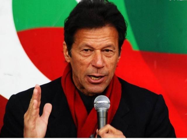 عوام رکاوٹیں توڑ کر اسلام آباد پہنچیں:عمران خان
