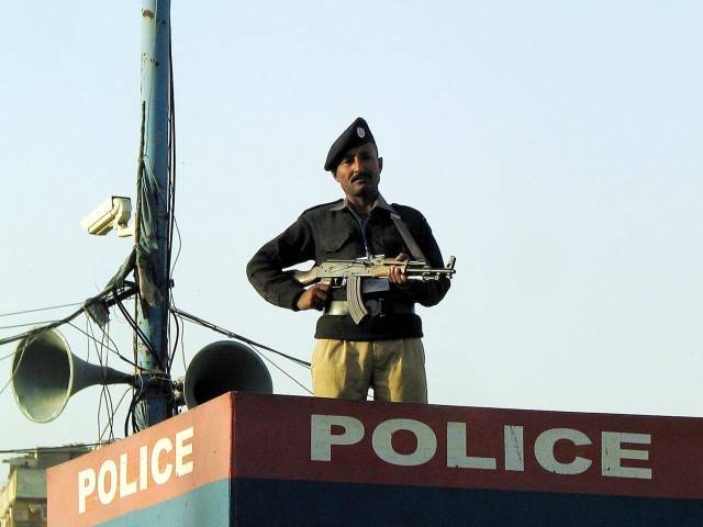 کراچی پولیس کی کارروائی ، 137مشتبہ افرادگرفتار
