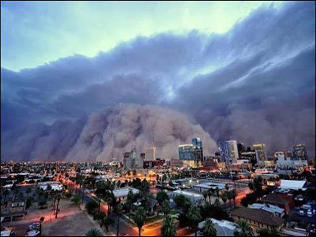 امریکی ریاست ایریزونا کو گردو غبار کے طوفان نے گھیرلیا 