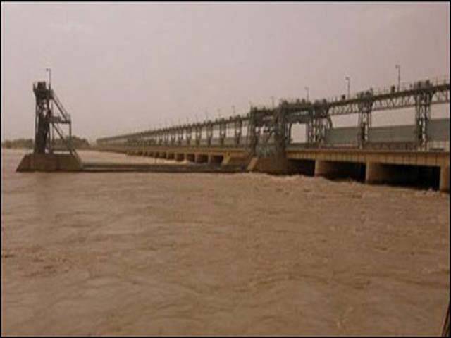  دریائے سندھ کا سیلابی پانی براستہ کوٹری بیراج سمندر میں گرنا شروع ہوگیا 