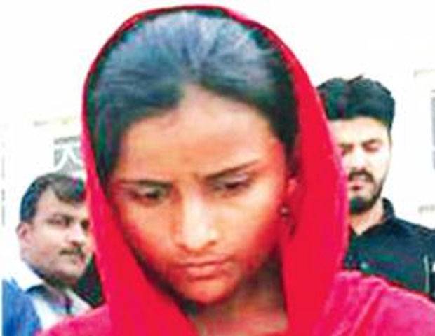 پسند کی شادی کرنے والی لڑکی کا ہندو والدین کو ملنے سے انکار