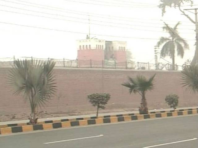پرویز مشرف حملہ کیس ، 2 ملزمان کو ڈسٹرکٹ جیل منتقل کر دیا ، ایک دو دن میں پھانسی دینے کا امکان