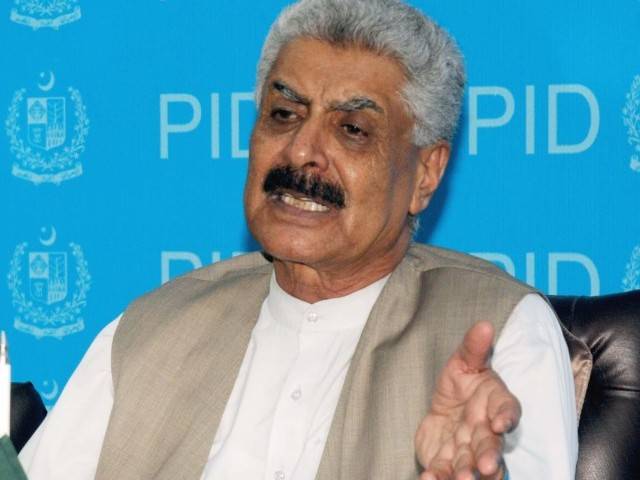 وفاق اور صوبے میں تضاد اچھی بات نہیں ،وزیراعظم کی نمائندگی کیلئے پشاور آیا ہوں :عبدالقادر بلوچ