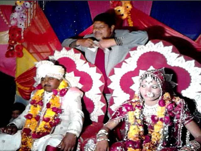 شادی کی تقریب میں مہمان سے شادی کرنے والی بھارتی دلہن کا ’اصلی‘ دولہا بھی سامنے آگیا، حیرت انگیز انکشاف کرڈالا