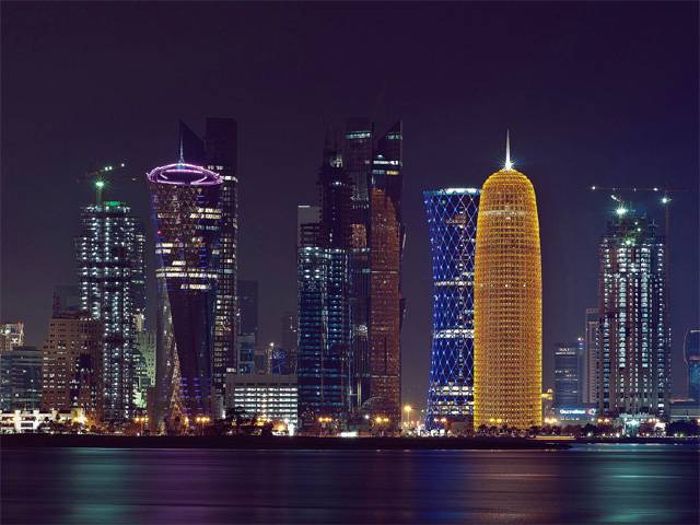 قطر میں جمعہ کی نماز کےموقع پر90منٹ کیلئے تمام کاروبار بند کروانے سے متعلق قانون پاس کر دیا گیا