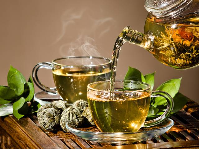 کیا آپ کو معلوم ہے سبز اور کالی چائے میں کیا فرق ہوتاہے؟