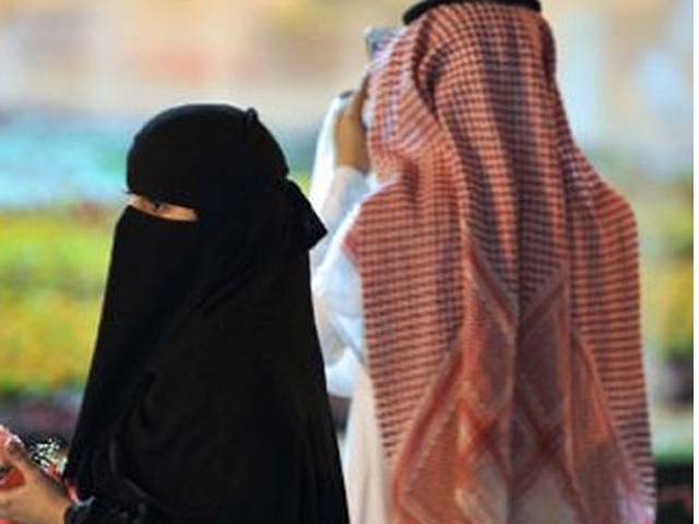 دوسری شادی کا شک،سعودی بیوی 5دن تک مسلسل اپنے شوہر کے ساتھ کیا کر تی رہی ؟جان کر آپ بھی ہنستے رہیں گے