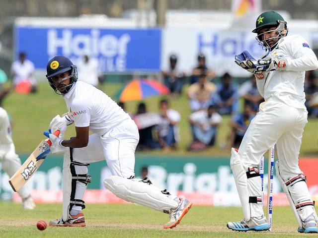 گال ٹیسٹ،سری لنکا کے خلاف پاکستان کی بیٹنگ جاری، 2 کھلاڑی آؤٹ