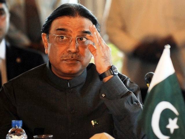 آصف علی زرداری افطار ڈنر ، اہم سیاسی جماعتیں شریک نہ ہوئیں ، مہمانوں کے لیے لگائی گئی میز خالی 