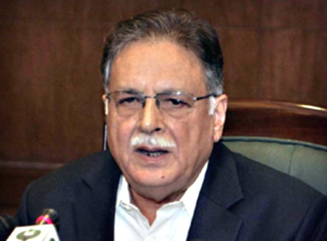 وزیراعظم کے دورہ کراچی پر رابطہ کمیٹی کی تنقید بلاجواز ہے: پرویز رشید
