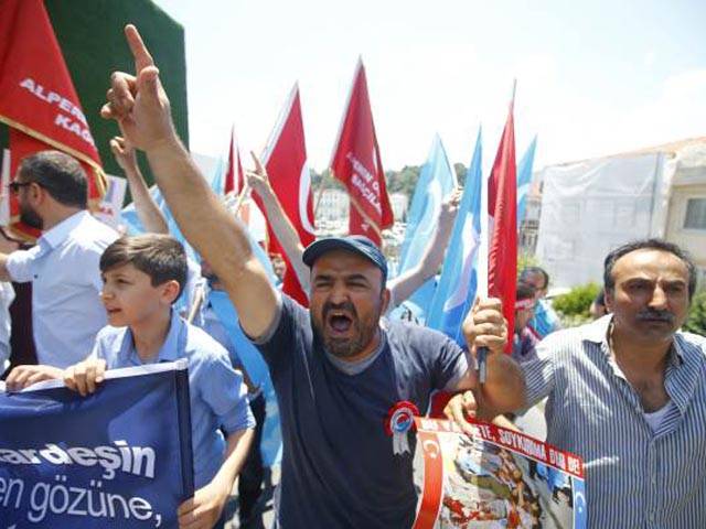 ترکی چینی مسلمانوں کو ترک کاغذات بنوا کر داعش میں شامل کروا رہا ہے، چین نے خوفناک الزام لگا دیا