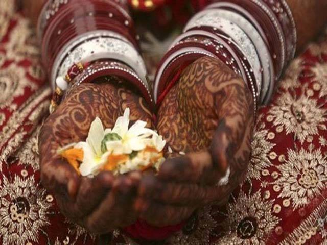 بھارت کی 22 سالہ لڑکی کو محبت پاکستان کھینچ لائی،آتے ہی شادی کرلی