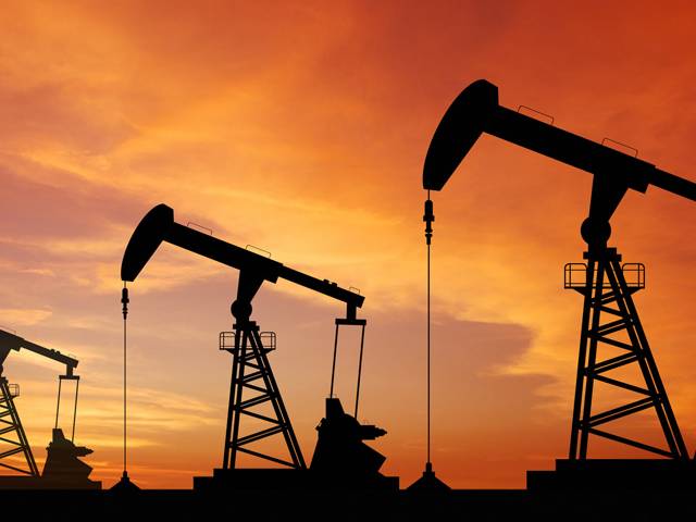 تیل کی قیمتیں، خلاف توقع عالمی منڈی میں نیا ریکارڈ قائم ہوگیا، خطرہ پیدا ہوگیا