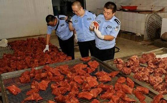چینی قصائی کس جانور کا گوشت بیف کہہ کر بیچتا رہا ،وہ جانور جو چینی بھی نہیں کھاتے 