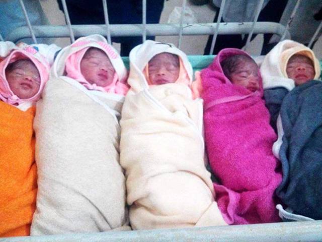 کراچی، سول ہسپتال میں خاتون کے ہاں 5 بچوں کی پیدائش
