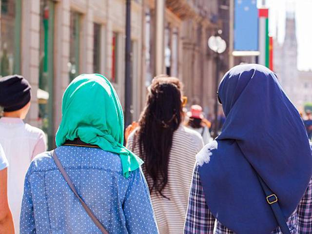 نئی سازش؟ یورپی کمپنی مسلم خواتین کو ’کنوارہ پن‘ بیچنے لگی