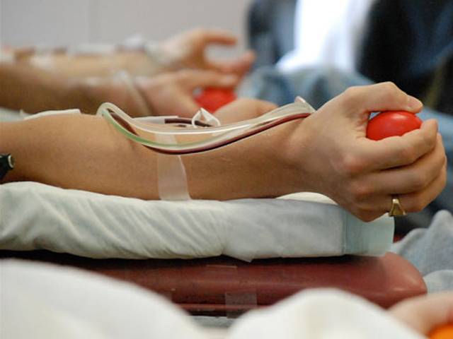امریکہ میں30 سا ل بعد ہم جنس پرستوں کو خون عطیہ کرنے کی مشروط اجازت