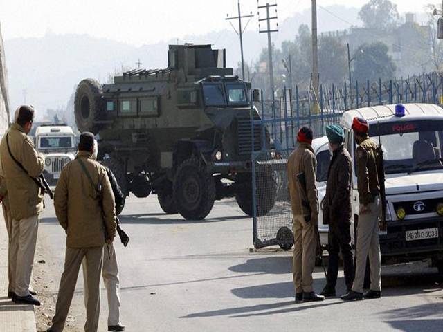 پٹھان کوٹ حملہ،فورسز کا آپریشن جاری،6 حملہ آور، لیفٹیننٹ کرنل سمیت 11 بھارتی فوجی ہلاک ،18 زخمی