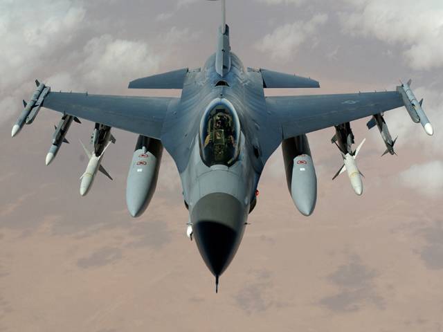 امریکی کانگریس نے پاکستان کو 8 ایف سولہ طیاروں کی فروخت کا عمل روک دیا