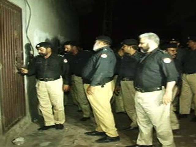 کاہنہ میں پولیس کی کارروائی ،دہشت گردوں کے 4سہولت کا ر گرفتار