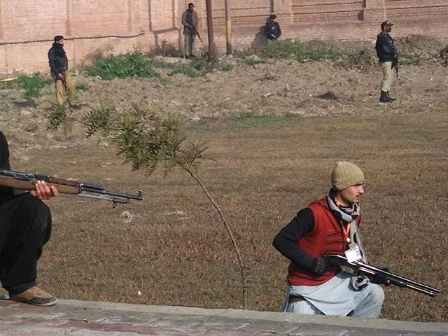 باچا خان یونیورسٹی پر حملہ آوردہشتگردوں کی عمریں 25سے 30سال کے درمیان تھیں