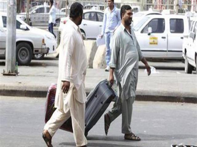سعودی عرب میں کام کرنے والے پاکستانیوں کے اقامہ میں تین ماہ کی توسیع
