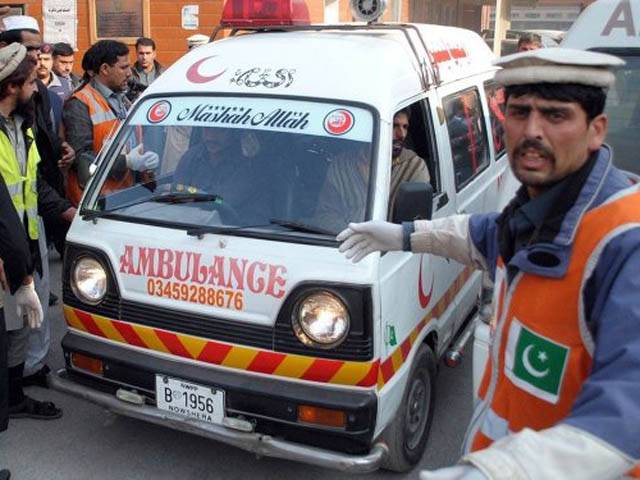 مظفر آباد:بس اور آئل ٹینکر میں تصادم،6 مسافر جاں بحق ،متعدد زخمی