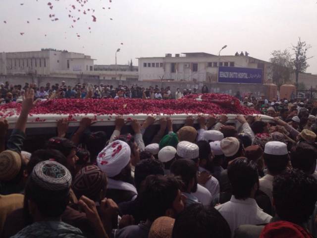 راولپنڈی میں ممتازقادری کی نمازجنازہ اداکردی گئی