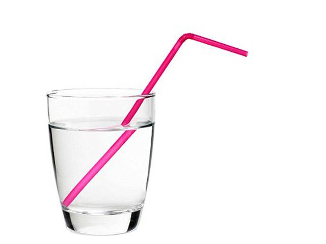 اگر تیزی سے وزن کم کرنا چاہتے ہیں تو اس وقت پانی پیا کریں، چربی پگھلانے کے خواہشمندوں کو سائنسدانوں نے بہترین مشورہ دے دیا