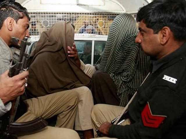 پولیس نے کراچی سے کالعدم تنظیم کے 2دہشت گردوں کو گرفتا ر کر لیا 