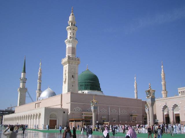 پاکستانی امام قاری خلیل الرحمان کو مسجد نبوی میں نماز تراویح کی امامت کا اعزاز مل گیا