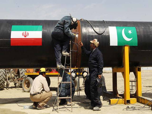 پاکستان کا گیس خریداری کے نئے معاہدہ کیلئے ایران سے رابطہ