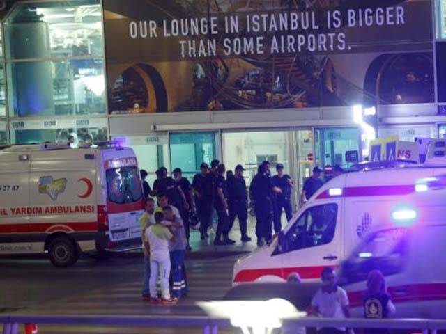 استنبول کے اتا ترک ایئرپورٹ پر یکے بعد دیگرے تین خود کش حملے ، 41فراد جاں بحق،239زخمی ، پروازیں بحال 