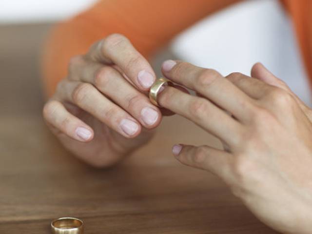 سائنس کے مطابق شادی شدہ جوڑوں میں طلاق کی دلچسپ ترین وجوہات