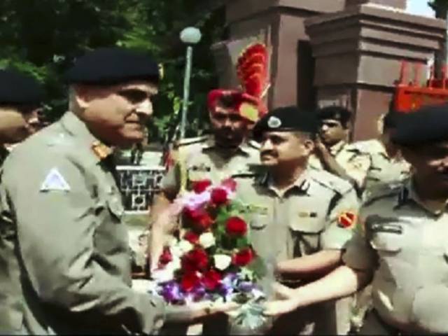 بھارتی بارڈر سکیورٹی فورسز کا وفد پاکستان پہنچ گیا ، گارڈ آف آنر سے استقبال،رینجرز کیساتھ مذاکرات کا پہلا دور ختم، کل دوسرا دو ر ہو گا