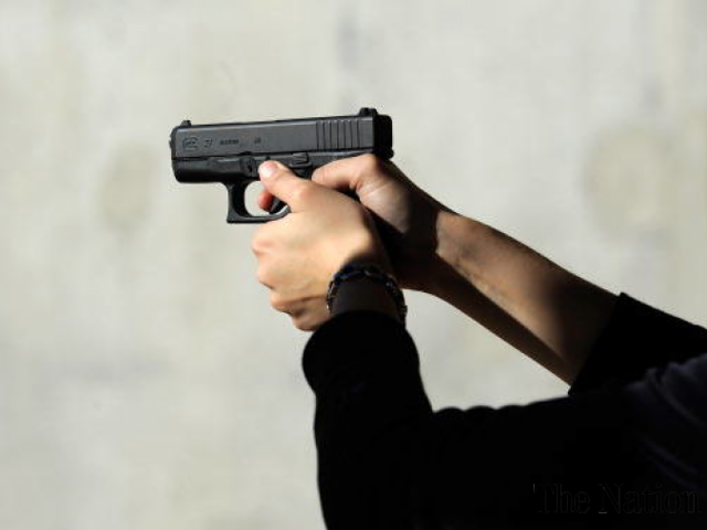کوئٹہ میں سٹیورٹ روڈ پر فائرنگ ، 1شخص جاں بحق