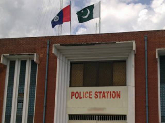 والدین سے ناراض لاہور آنے والا 16 سالہ لڑکا شیراکوٹ پولیس کے ہتھے چڑھ گیا