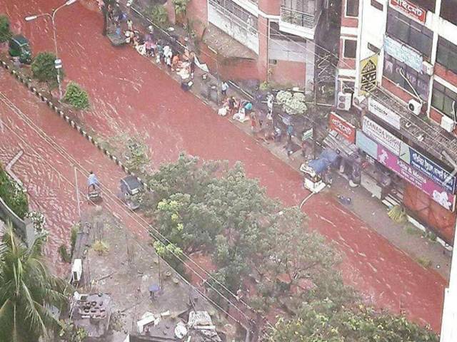 حیران کن خبرآگئی، بنگلہ دیش کی سڑکیں خون سے سرخ ہوگئیں ،وجہ صرف قربانی نہیں بلکہ ۔ ۔ ۔