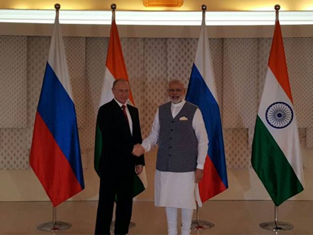 بھارتی وزیر اعظم مودی کی روسی صدر پیوٹن سے ملاقات ،سول، نیوکلیائی ،فوجی تعاون اور اقتصادی شراکت داری مضبوط بنانے پر اتفاق