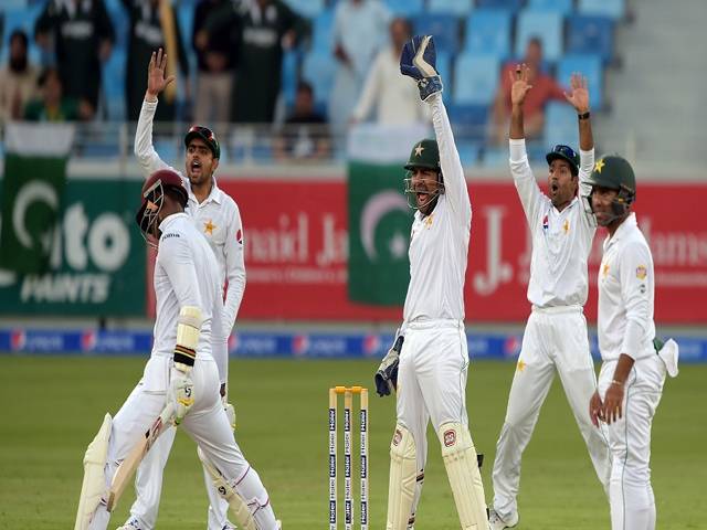 دبئی ٹیسٹ: پاکستان کے ہدف کے تعاقب میں ویسٹ انڈیز کی تیسرے دن بیٹنگ ختم ،6وکٹوں کے نقصان پر 315 رنزبنائے،264رنز کا خسارہ باقی