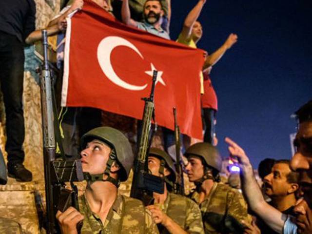 گولن تحریک سے تعلق کا الزام ، ترکی میں10ہزار سرکاری ملازم فارغ